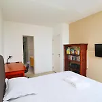 Amplo 2 Quartos Com Vista Mar: 300M Da Praia Copacabana
