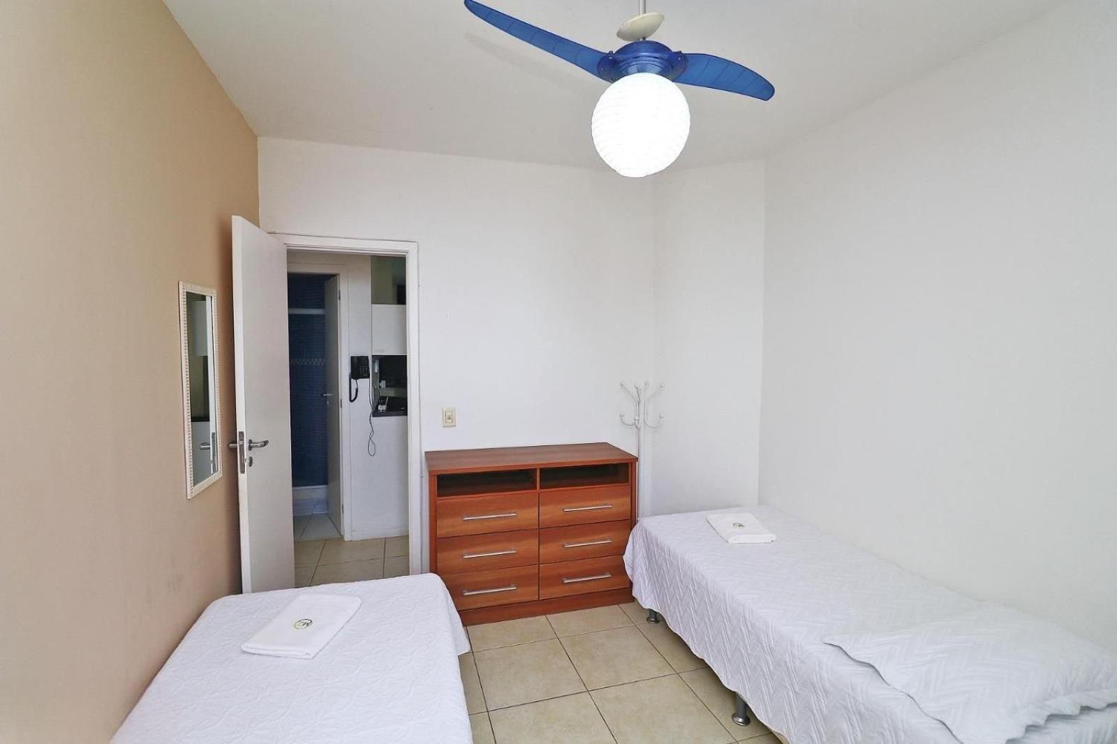 Amplo 2 Quartos Com Vista Mar: 300M Da Praia Copacabana Apartamento