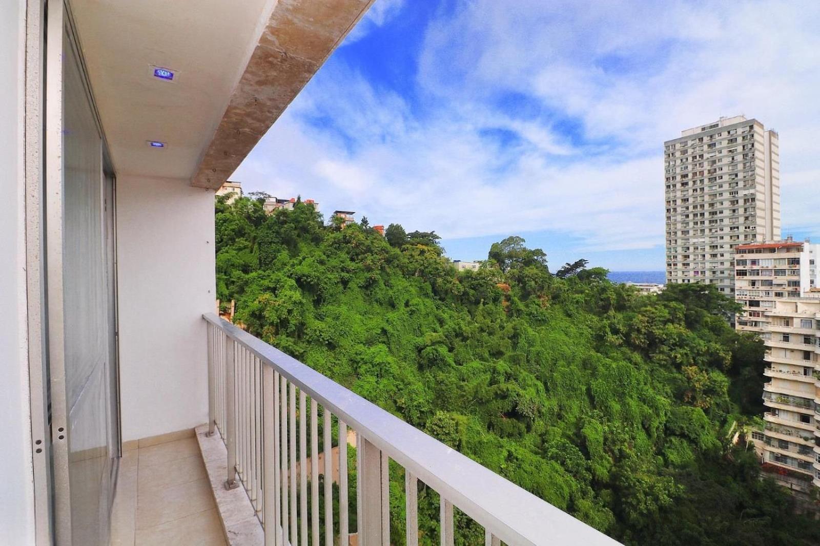 Amplo 2 Quartos Com Vista Mar: 300M Da Praia Copacabana Apartamento *