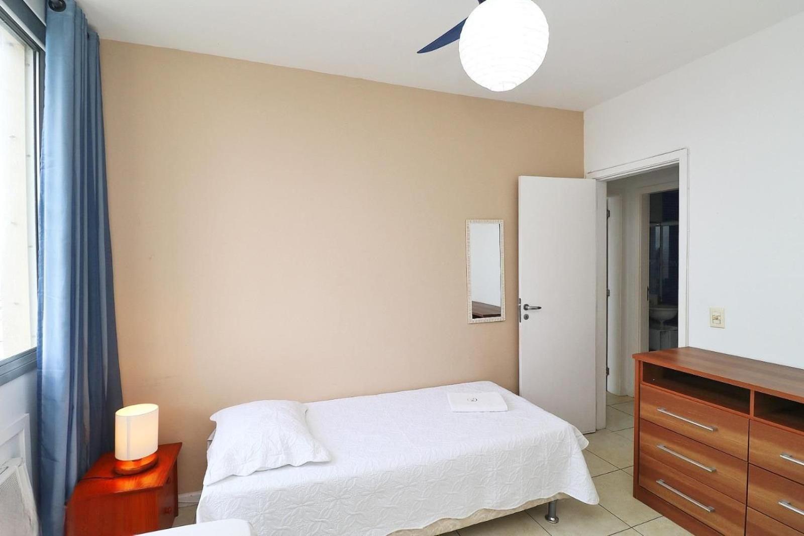 Apartamento Amplo 2 Quartos Com Vista Mar: 300M Da Praia Copacabana *